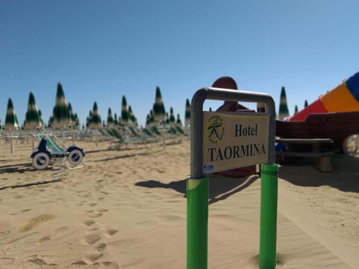 Hotel Taormina 리도 디 예솔로 외부 사진